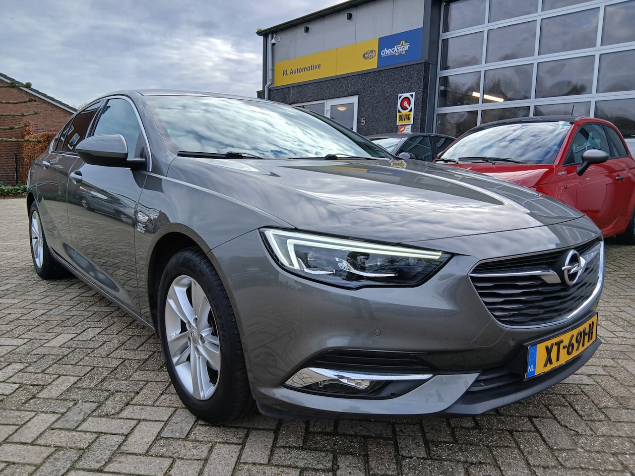 Opel Insignia Grand Sport - 1.5 Turbo Innovation - Trekhaak (afneembaar) - Led - Automaat - AutoWereld.nl