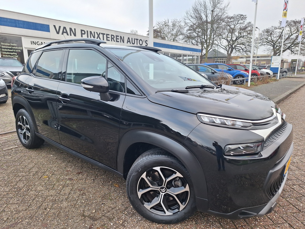 Citroën C3 Aircross Origin - 1.2 PureTech Shine stoelverwarming/navigatie/pdc/enz.... - AutoWereld.nl