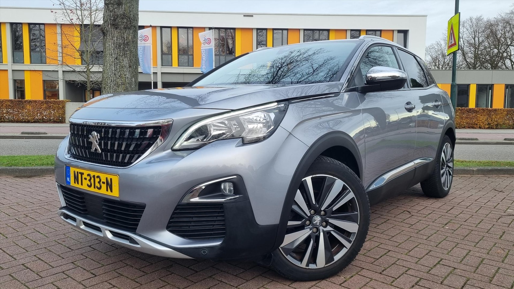 Peugeot 3008 - 1.2i 130pk Première Schuifdak/ 360camera - AutoWereld.nl