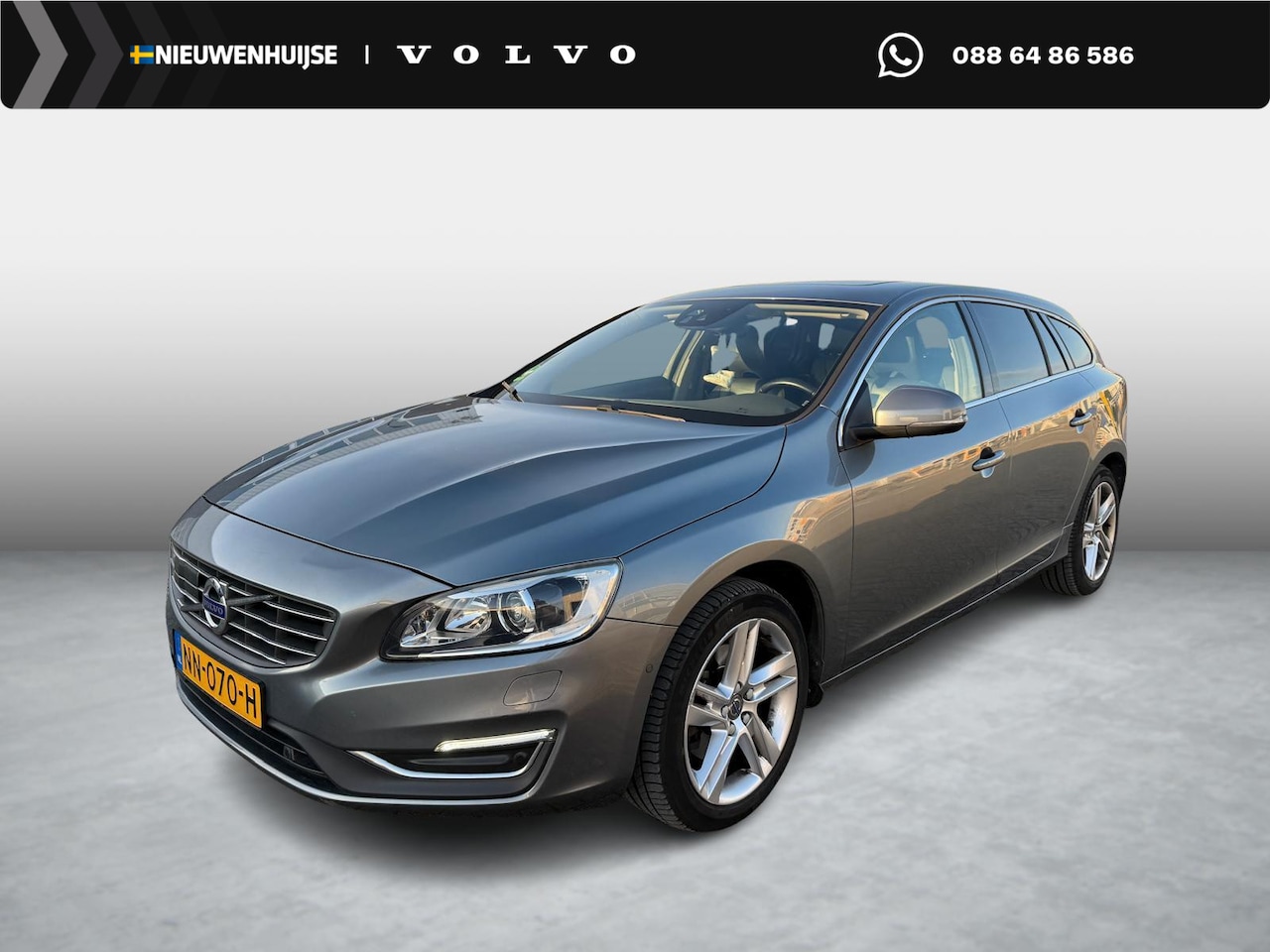 Volvo V60 - 1.5 T3 Summum | Trekhaak | Adaptief | BLIS | Standkachel | Camera | Leder | Volvo on Call - AutoWereld.nl