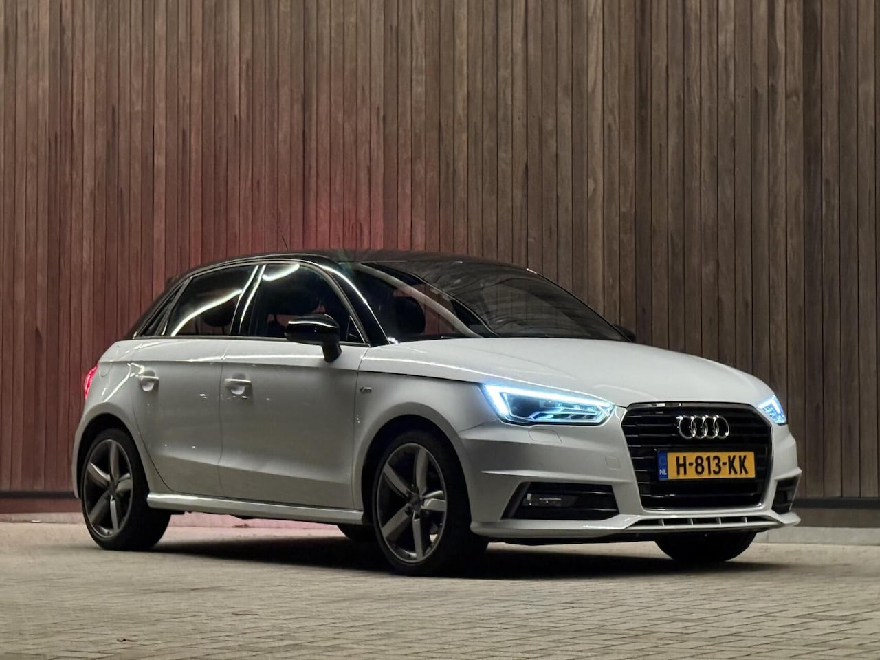 Audi A1 Sportback - 1.0 TFSI Sport Pro Line S |PDC|XENON|S-LINE - AutoWereld.nl