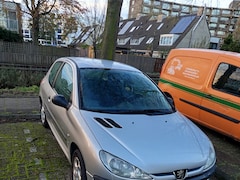 Peugeot 206 - 1.4 XS