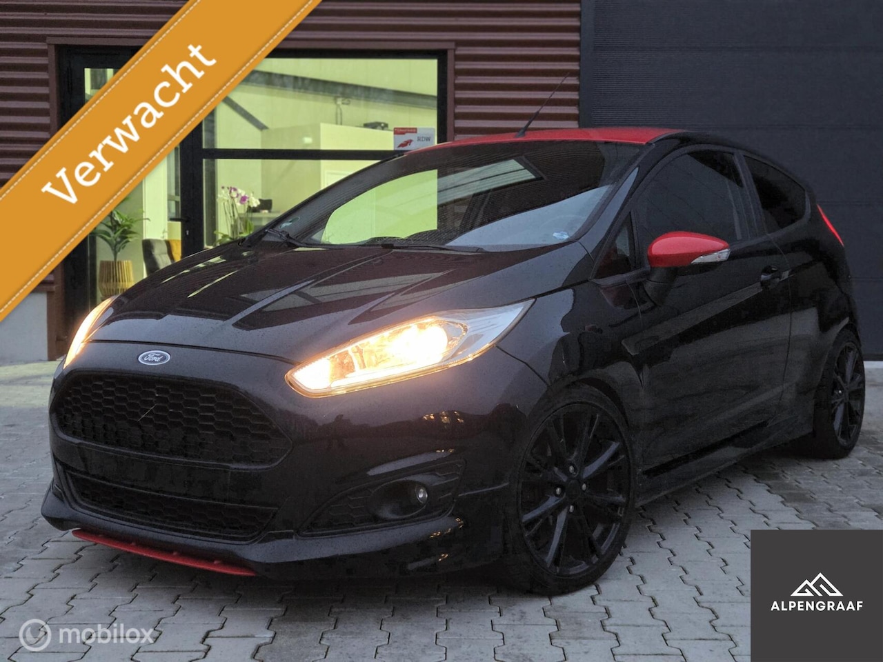 Ford Fiesta - 1.0 EcoBoost Red/Black Edition 1.0 EcoBoost Red/Black Edition - AutoWereld.nl
