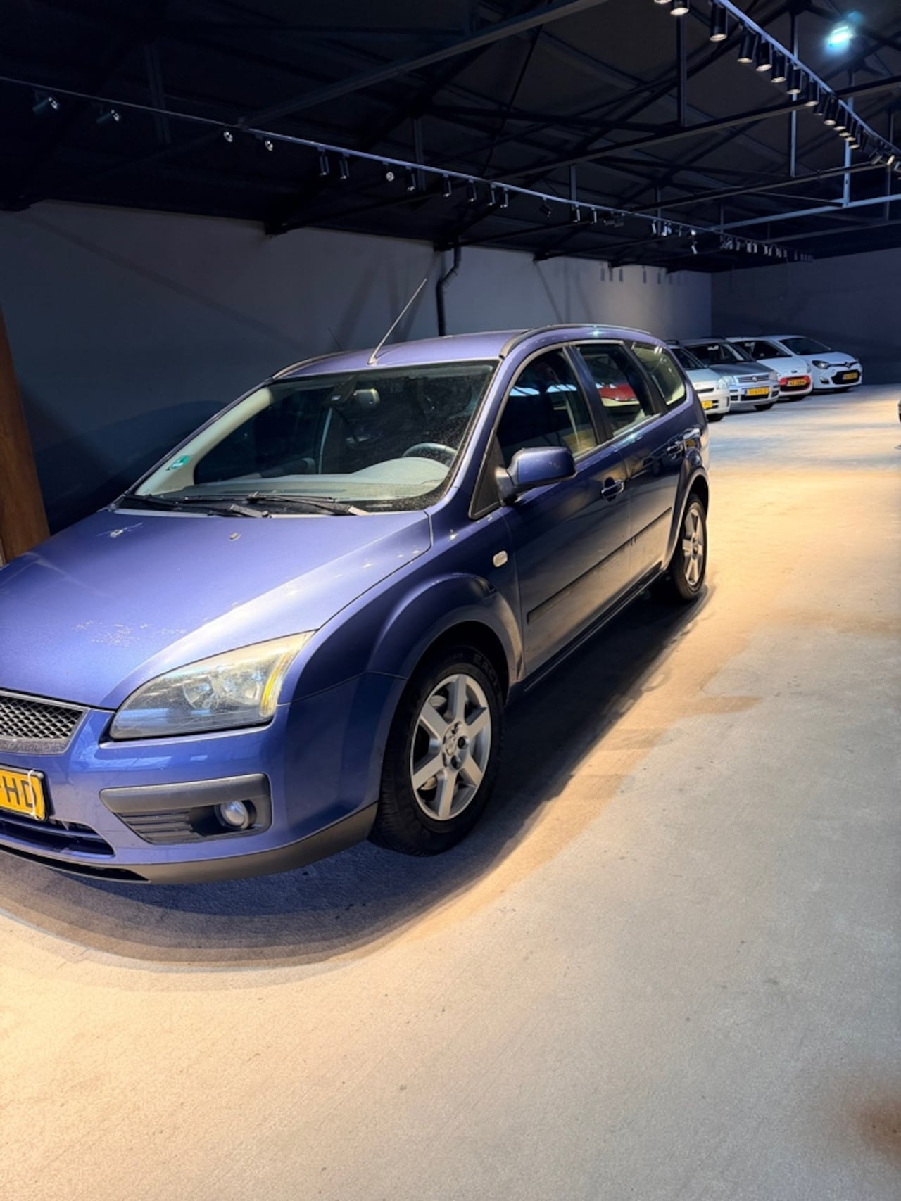 Ford Focus Wagon - 1.6-16V First Edition 1.6-16V First Edition - AutoWereld.nl