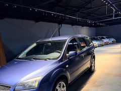 Ford Focus Wagon - 1.6-16V First Edition