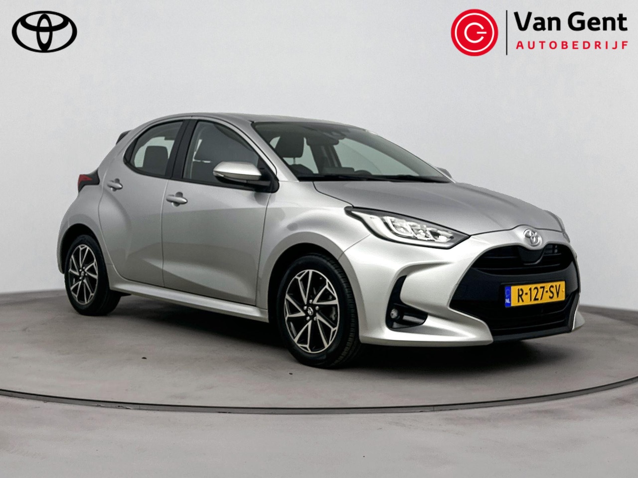 Toyota Yaris - 1.5 VVT-i Dynamic | Navigatie | Apple Carplay / Android Auto | Adaptive Cruise | Keyless | - AutoWereld.nl