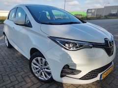 Renault Zoe - R135 Zen 50 (ex Accu) Achteruitrijcamera, navigatie, draadloos mob. laden, afstand voorverwarmen, keyless entry
