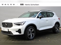 Volvo XC40 - B4 Plus Dark | | Verwarmbare Voorstoelen en Stuurwiel | Semi-Elektrische Trekhaak | Verwar