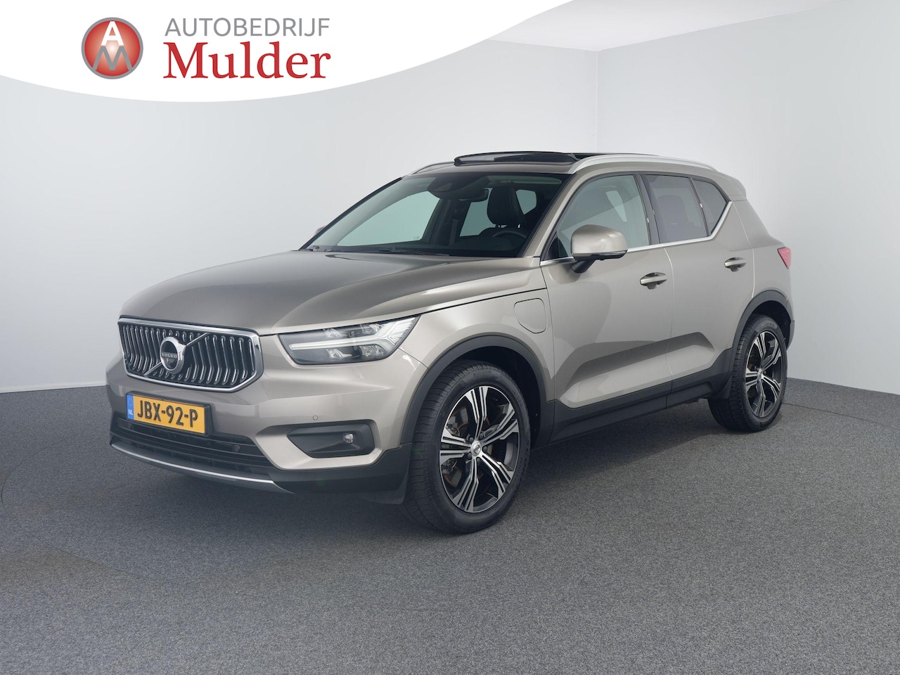 Volvo XC40 - 1.5 T4 Recharge Inscription Expression | BLIS | Pano | H&K | 360 Camera | Leer | - AutoWereld.nl