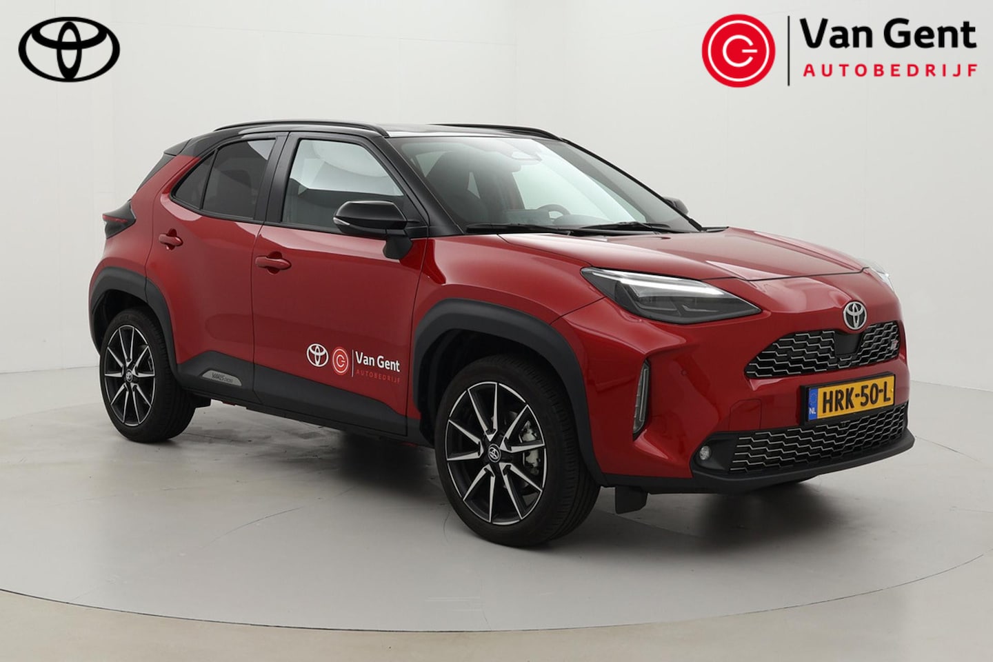 Toyota Yaris Cross - 1.5 Hybrid 130 GR Sport | Navigatie | Dodehoek detectie | Stoelverwarming | Leder/alcantar - AutoWereld.nl