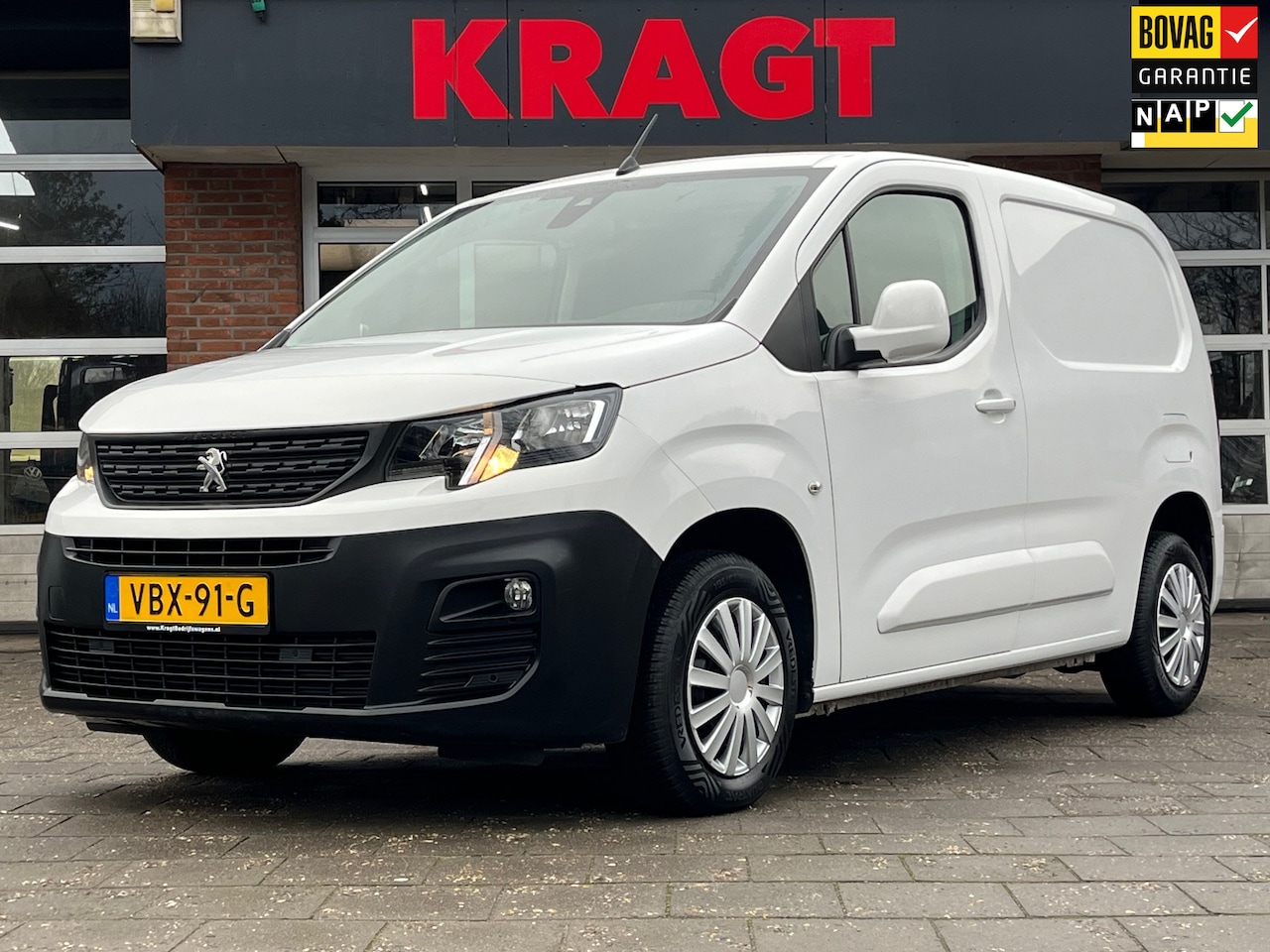 Peugeot Partner - 1.5 BlueHDI Premium|EURO6|Navigatie|airconditioning|cruise control|NAP|parkeersensoren|ele - AutoWereld.nl