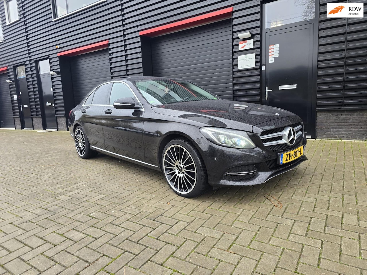 Mercedes-Benz C-klasse - 250 CDI / DAK/ NAVI / STOELVERWARMING / XENON-LED / BURMESTER GELUID / PDC - AutoWereld.nl
