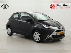 Toyota Aygo - 1.0 VVT-i x-play | Airco | Camera | Elektrische ramen voor | Bluetooth