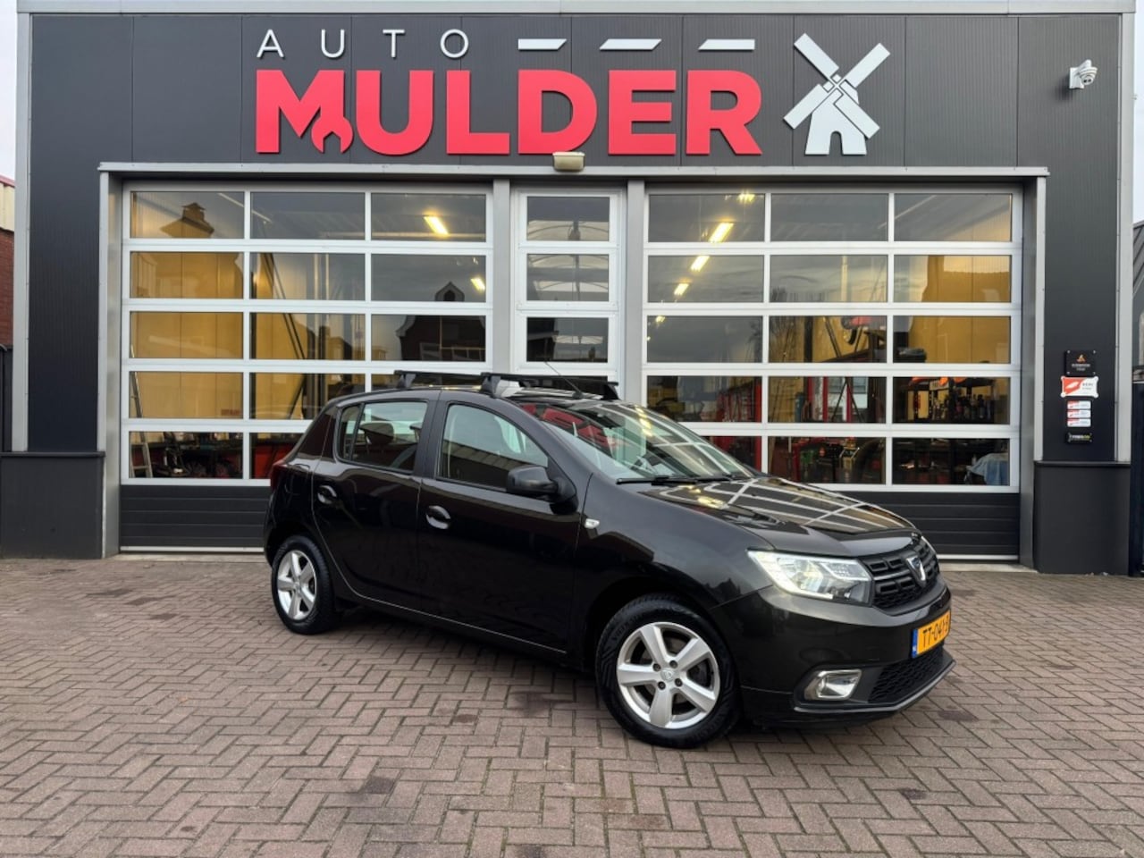 Dacia Sandero - 0.9 TCE BI-FUEL AMBIANCE / AIRCO / CRUISECNTROL / PDC / LED / APK NIEUW! - AutoWereld.nl