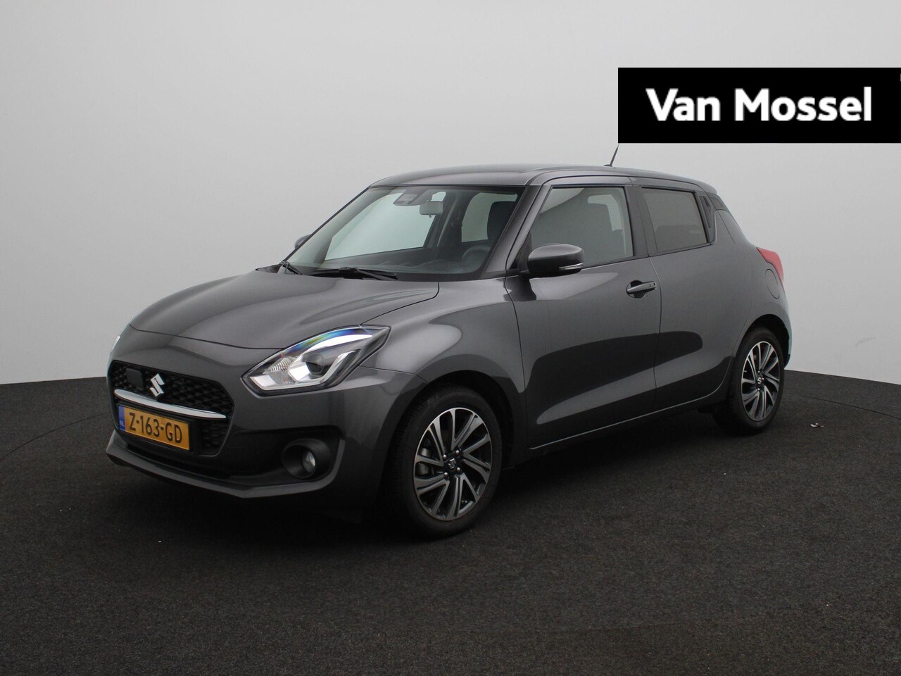 Suzuki Swift - 1.2 Style Smart Hybrid | Apple Carplay | Navigatie | Stoelverwarming | Camera | - AutoWereld.nl