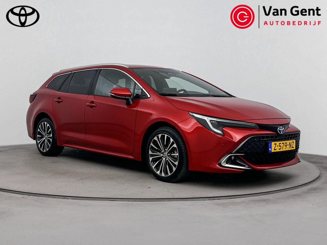 Toyota Corolla Touring Sports - Hybrid 140 Dynamic | Dodehoek detectie | Navigatie | Apple Carplay / Android Auto | Stoelv - AutoWereld.nl