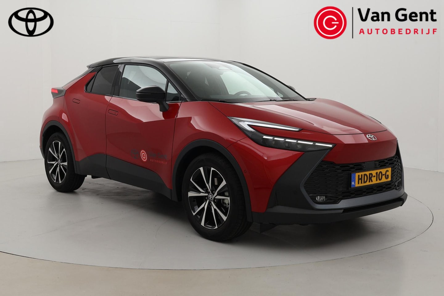 Toyota C-HR - 1.8 Hybrid 140 First Edition | Navigatie | 360 camera | Dodehoek detectie | Full LED | Ada - AutoWereld.nl