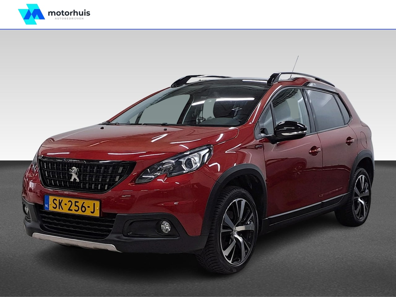 Peugeot 2008 - 1.2 PureTech 110PK GT-LINE NAVI TEL PDC TREKHAAK PANODAK NAP - AutoWereld.nl