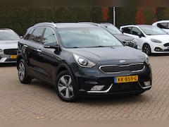 Kia Niro - 1.6 GDi Hybrid ExecutiveLine / Camera / Leder / Navigatie / Leder / 16'' / Stuur+Stoelverw