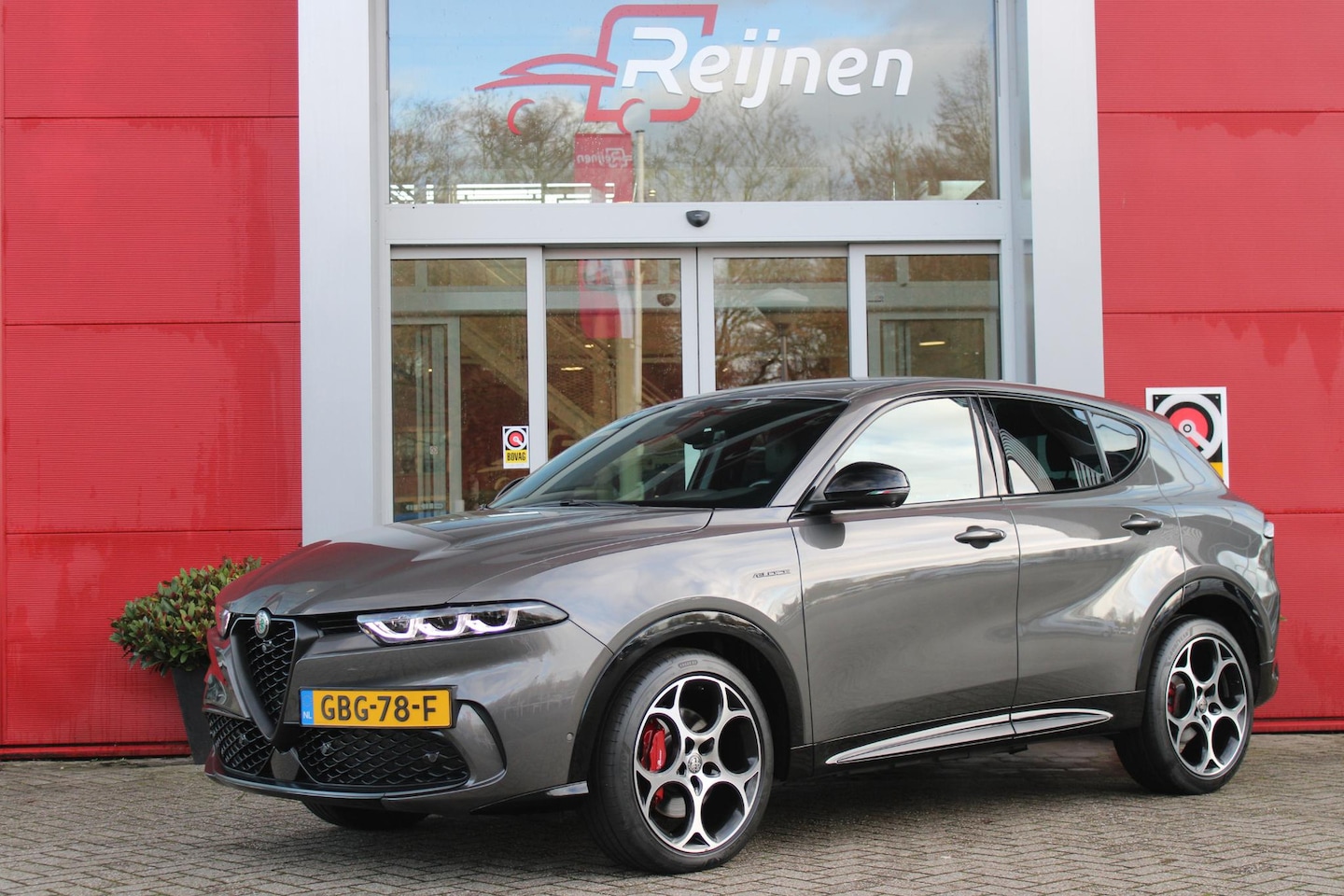 Alfa Romeo Tonale - 1.5T 160PK Hybrid VELOCE | PREMIUM PACK: LEDEREN BEKLEDING/GEVENTILEERDE VOORSTOELEN/4-VOU - AutoWereld.nl