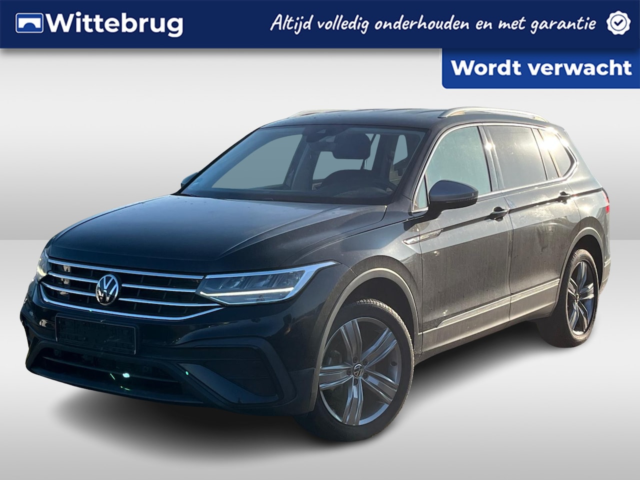 Volkswagen Tiguan Allspace - 1.5 TSI 150PK DSG Life / 7 Persoons / Digitale Cockpit / Trekhaak / Achteruitrijcamera / P - AutoWereld.nl
