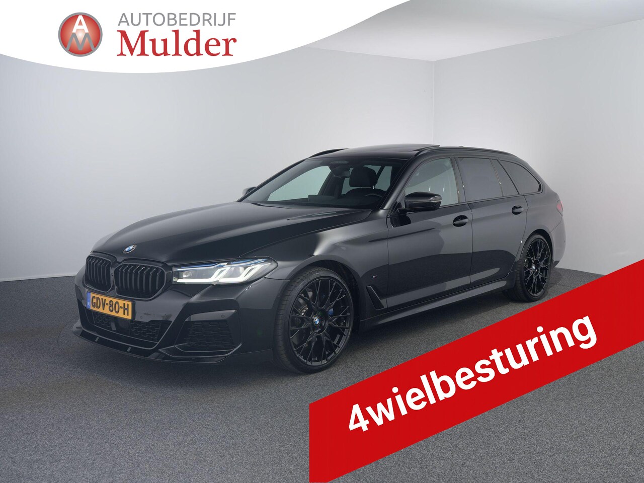 BMW 5-serie Touring - 530i xDrive High Executive M-Sport | 4wielsturing | HUD | Pano | M remmen | 20 inch | - AutoWereld.nl