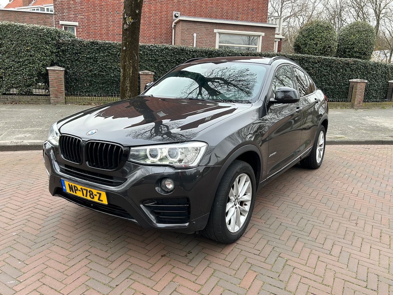 BMW X4 - 2.0i xDrive Centennial High Executive Origineel NL auto - AutoWereld.nl