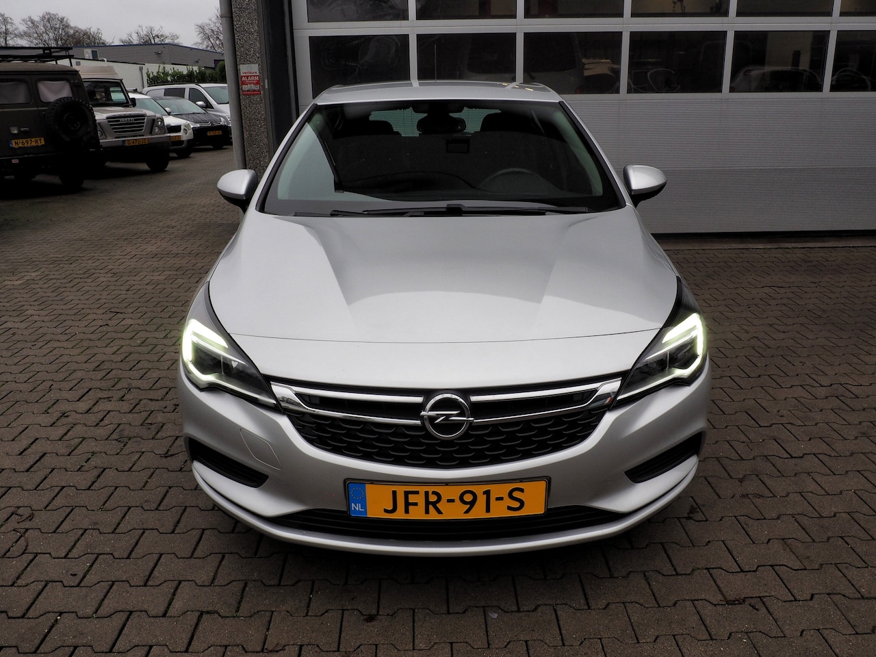 Opel Astra - 1.6 CDTI 110pk 120 Jaar Edition AIRCO CRUISE NAVI
