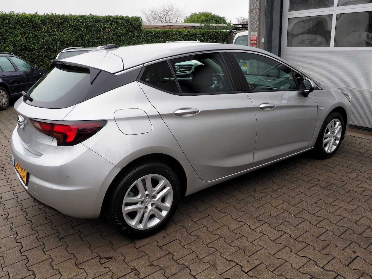 Opel Astra - 1.6 CDTI 110pk 120 Jaar Edition AIRCO CRUISE NAVI