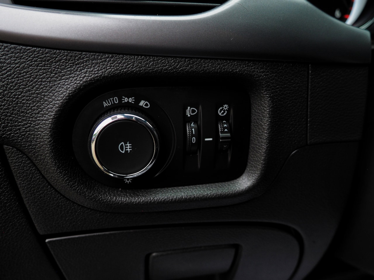 Opel Astra - 1.6 CDTI 110pk 120 Jaar Edition AIRCO CRUISE NAVI