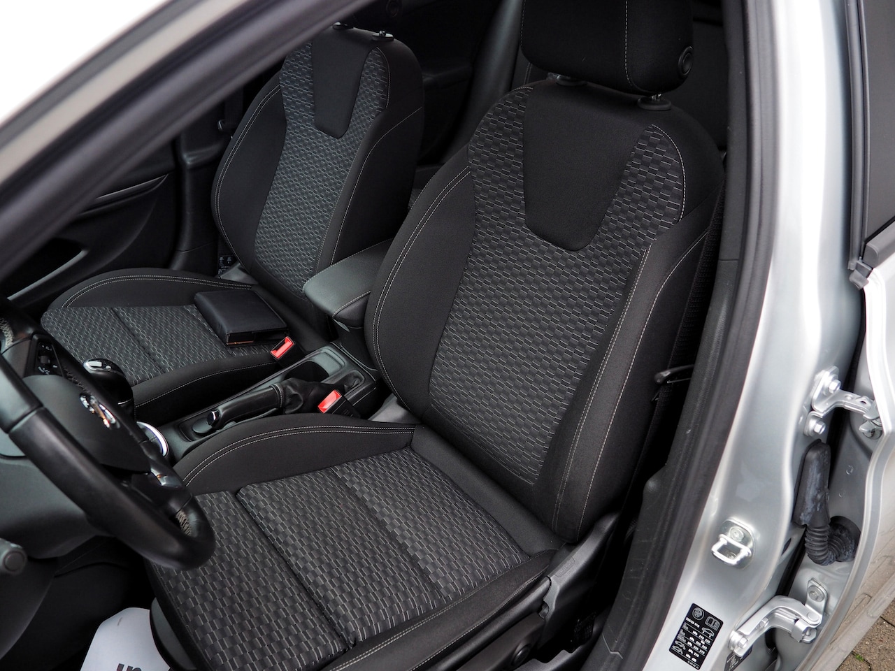 Opel Astra - 1.6 CDTI 110pk 120 Jaar Edition AIRCO CRUISE NAVI