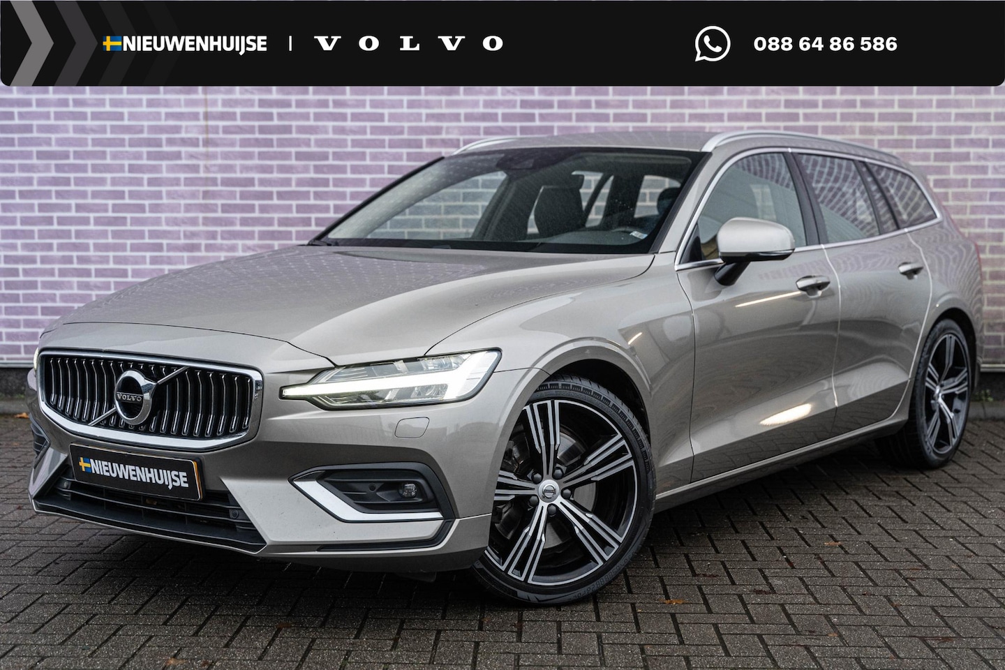 Volvo V60 - 2.0 T5 Inscription | Trekhaak | Adaptive cruise control | Lederen bekleding | Actieve LED - AutoWereld.nl