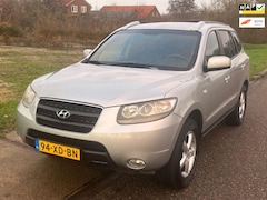 Hyundai Santa Fe - 2.7i V6 Dynamic ECC Audio-CD/MP3 LMV 17" Cruisecontrol ABS EBD Dakrails Trekhaak Dealerond