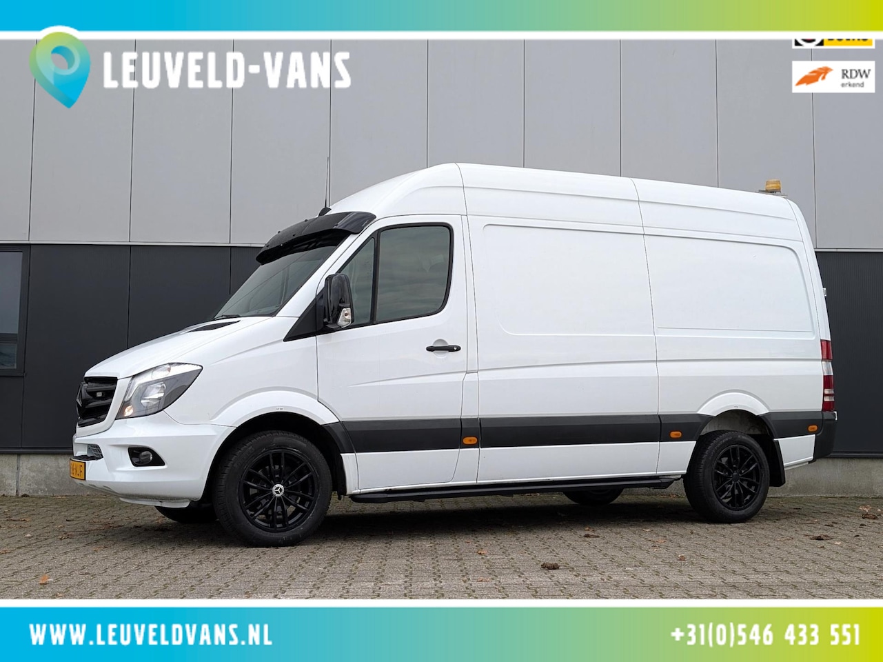 Mercedes-Benz Sprinter - 316 160PK RWD 3500KG TREKHAAK AIRCO STANDKACHEL L2H2 - AutoWereld.nl