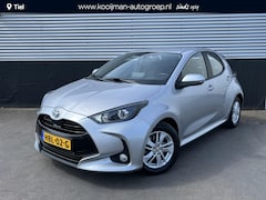 Toyota Yaris - 1.5 Hybrid Business Stoelverwarming, Parkeersensoren, Adaptieve cruise control, Achteruitr