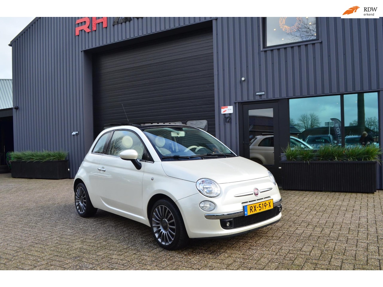 Fiat 500 - 1.2 Naked | schuif kanteldak | Parelmoer kleur | Airco - AutoWereld.nl