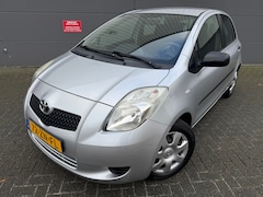 Toyota Yaris - 1.3 VVTi *AIRCO*APK*NAP*ZUINGE AUTO