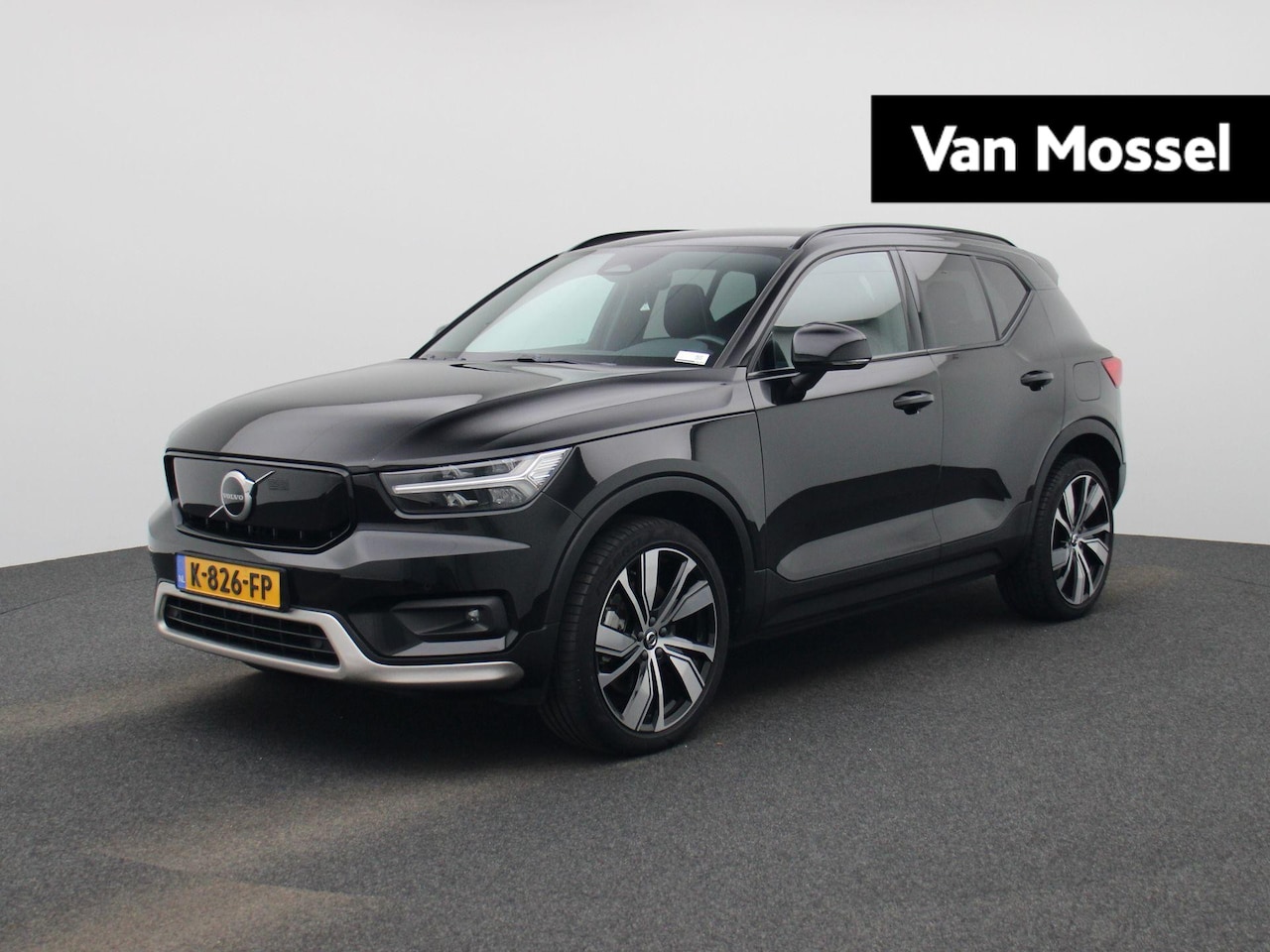 Volvo XC40 - Recharge 78kw AWD R-Design | GOOGLE NAVIGATIE | STOEL-STUURWIELVERWARMING | CAMERA - AutoWereld.nl