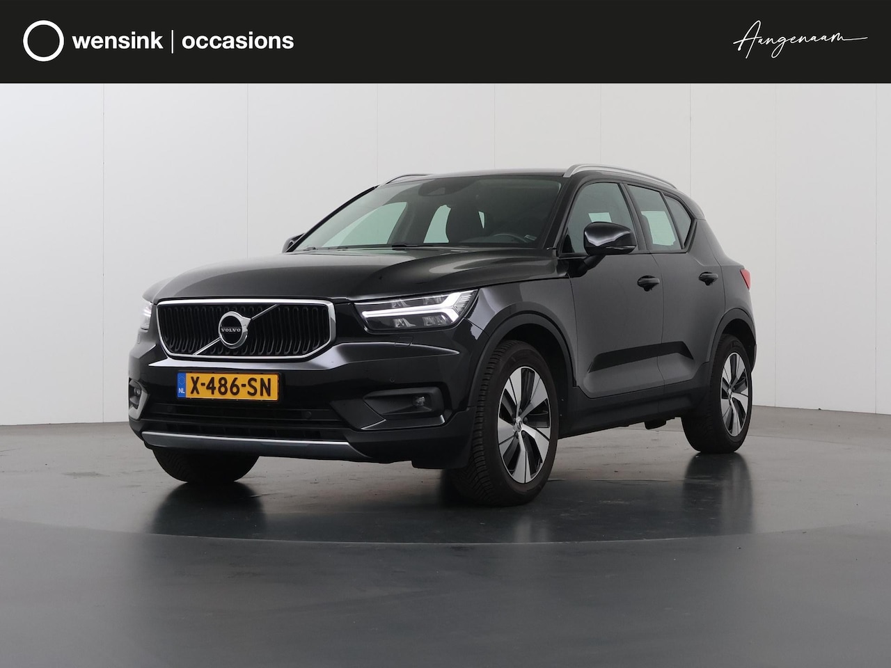 Volvo XC40 - 2.0 B4 Momentum Business | Navigatie | Parkeercamera | Stoel/Stuurverwarming | Keyless Go - AutoWereld.nl