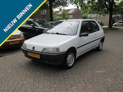 Peugeot 106 - 1.1 XN Trophy NW Distributieset+Gr. Beurt+APK UNIEK OLDTIMER