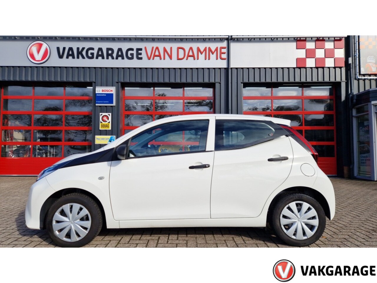 Toyota Aygo - 1.0 VVT-i x-fun 1.0 VVT-i x-fun - AutoWereld.nl
