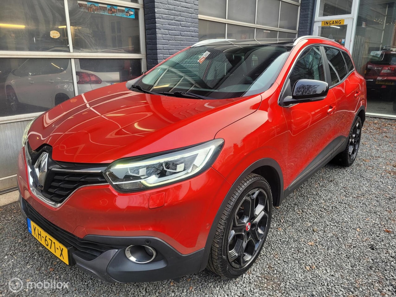 Renault Kadjar - 1.2 TCe Bose | PANO | CC | NAV | PDC | CLIMA - AutoWereld.nl