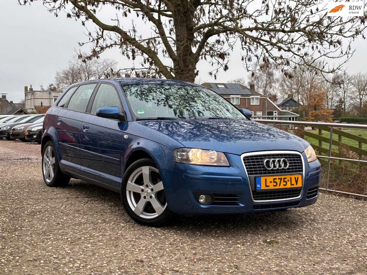 Audi A3 Sportback - 1.4 TFSI Attraction Business Edition | Clima + St. verwarming + 5-drs Nu € 3.975,-!!! - AutoWereld.nl
