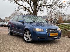 Audi A3 Sportback - 1.4 TFSI Attraction Business Edition | Clima + St. verwarming + 5-drs Nu € 3.975,