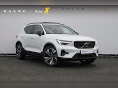 Volvo XC40 - 211PK Automaat B4 Ultimate Dark / Adaptieve cruise control / BLIS / Pixel LED / 20” velgen