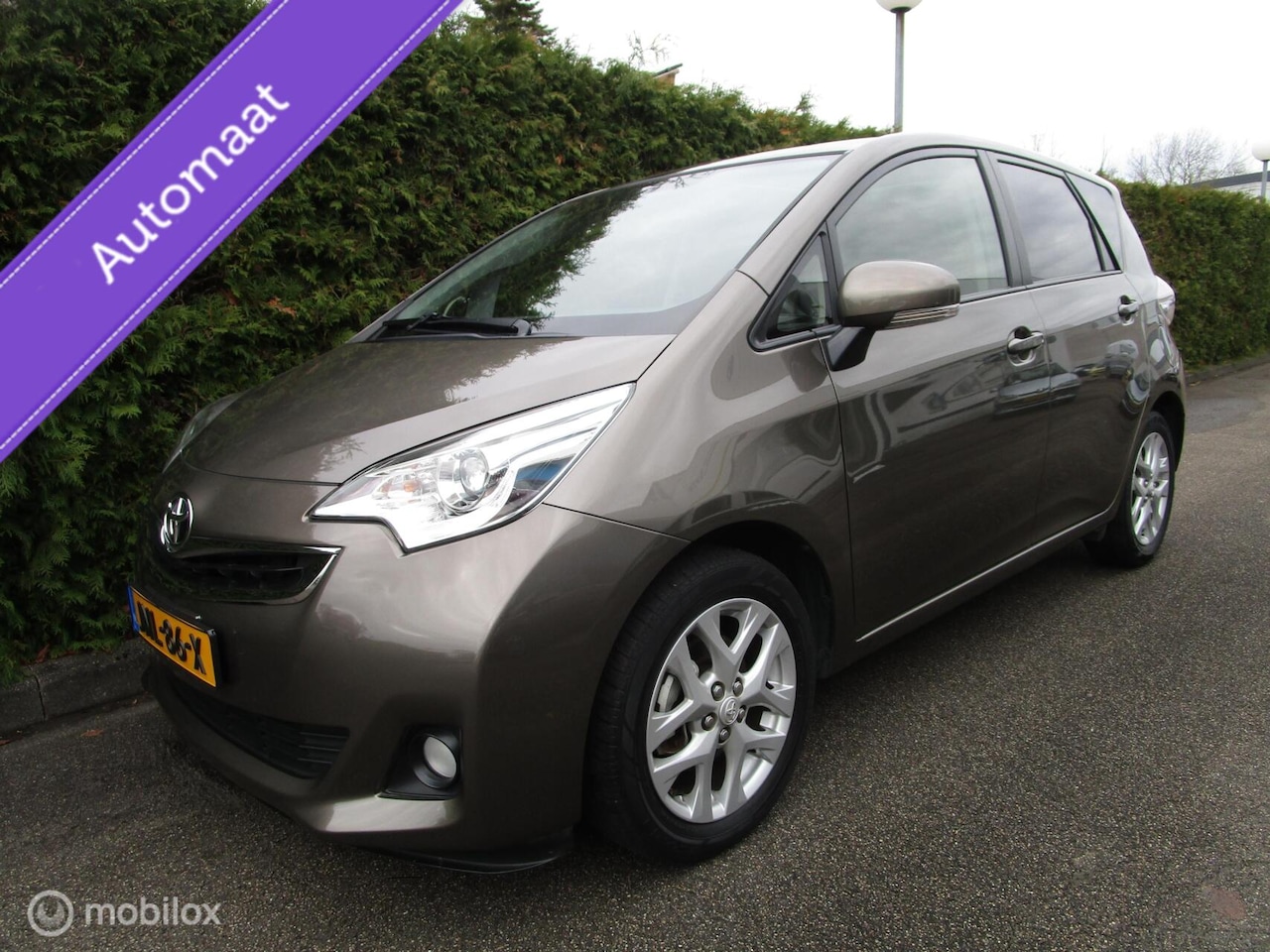Toyota Verso S - 1.3 VVT-i AUTOMAAT - 29.000 KM !!! - AutoWereld.nl