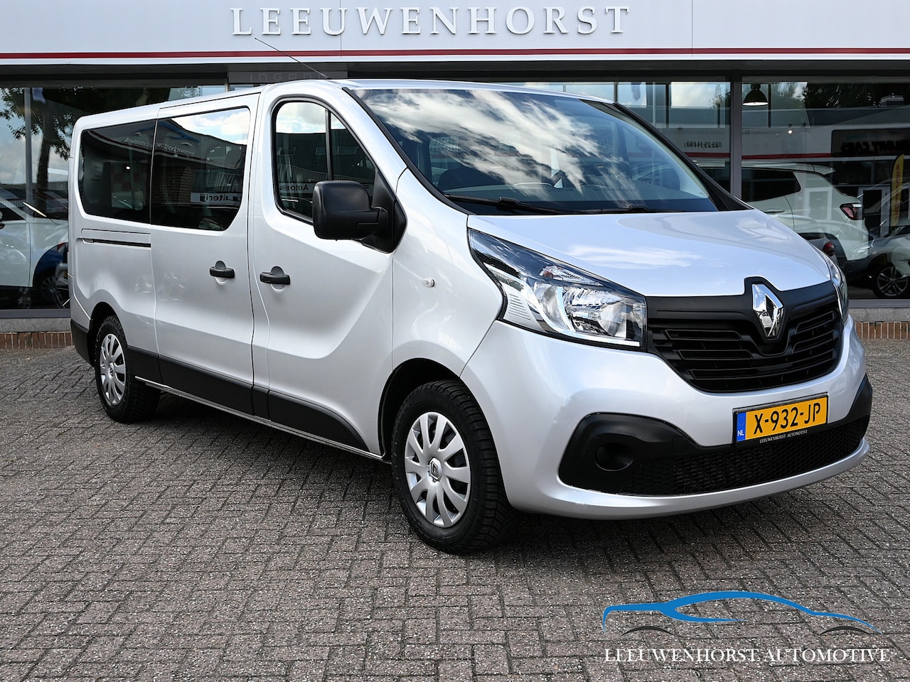 Renault Trafic Passenger - 1.6 dCi Grand Auth. Energy 8-zitplaatsen, geen BTW/BPM. navi, airco, cruise, start/stop, k - AutoWereld.nl