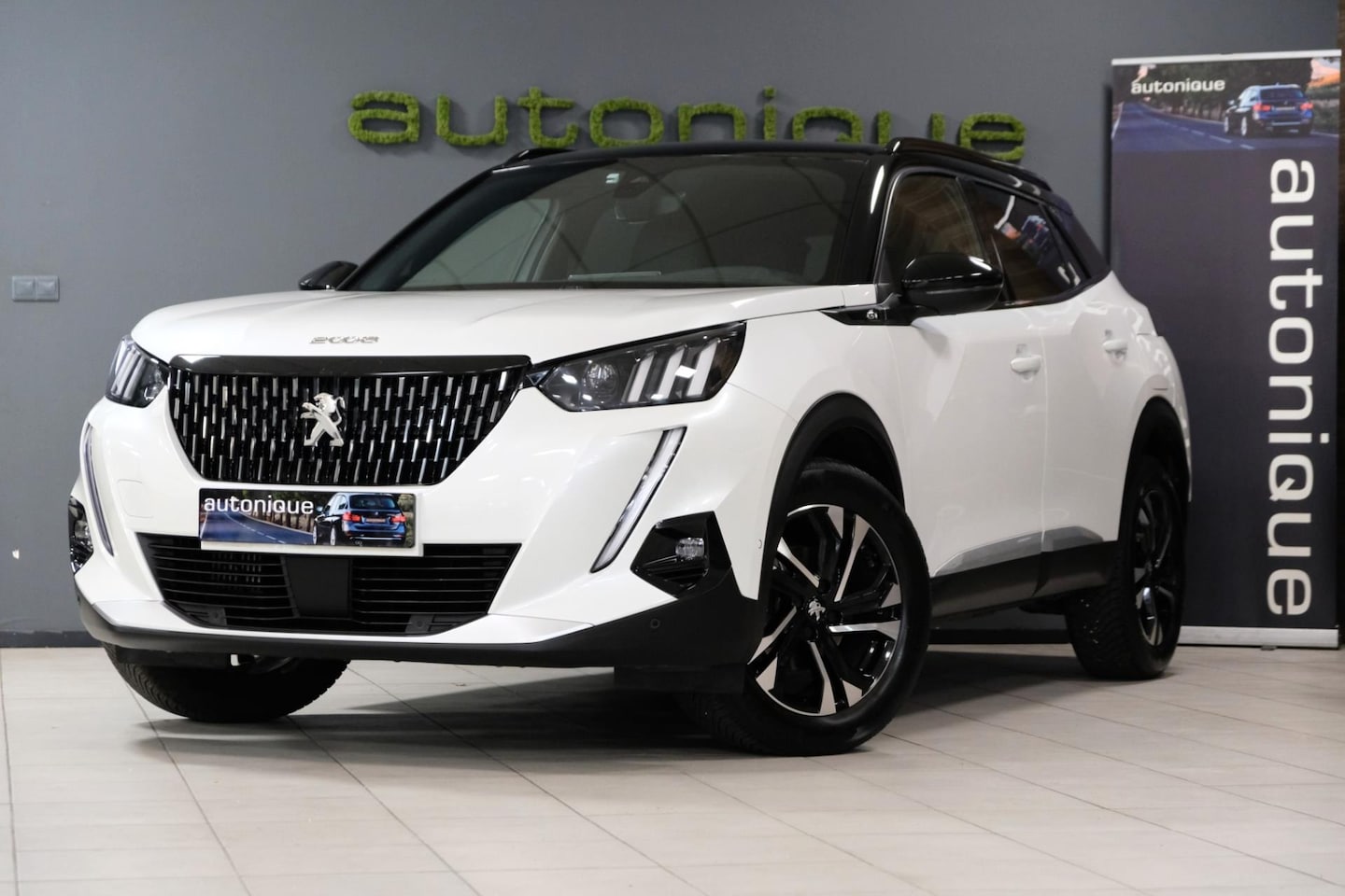 Peugeot 2008 - 1.2 PureTech GT *39.806km* |Nieuwstaat| Navi/Camera/Apple Carplay - AutoWereld.nl
