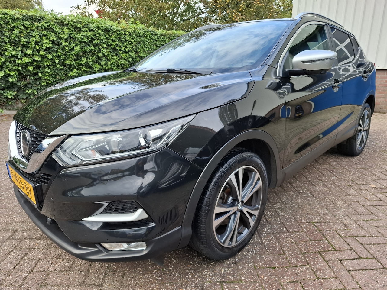 Nissan Qashqai - 1.2 PANODAK/CLIMAT/CRUISE/NAVI/PDC/360 CAMERA 116PK - AutoWereld.nl
