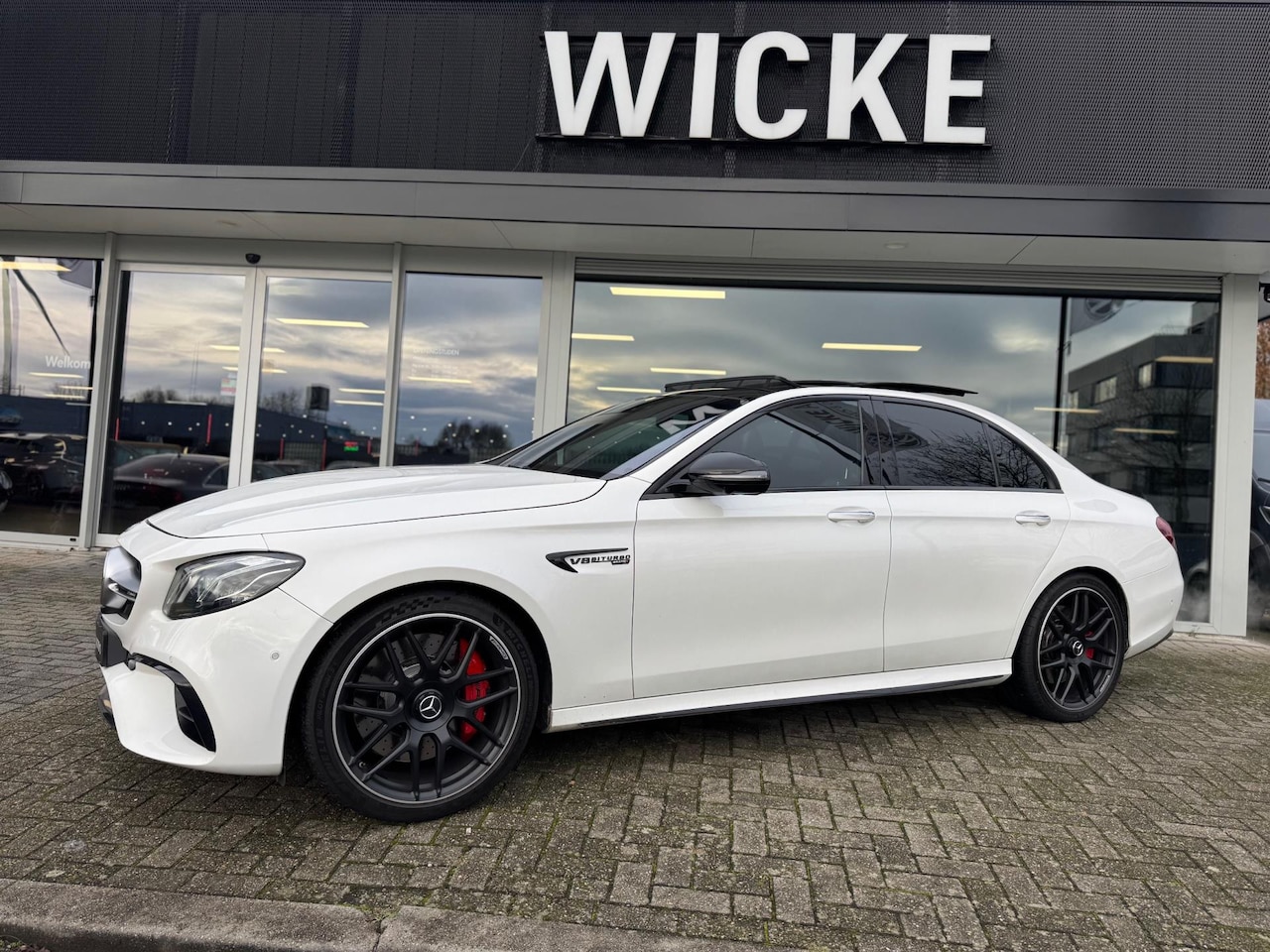 Mercedes-Benz E-klasse - AMG 63 S 4MATIC Softclose Panorama 360 Camera - AutoWereld.nl